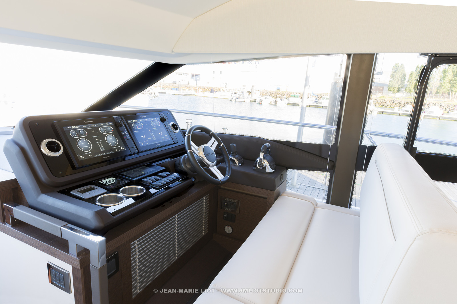 PRESTIGE  YACHT - PRESTIGE 520